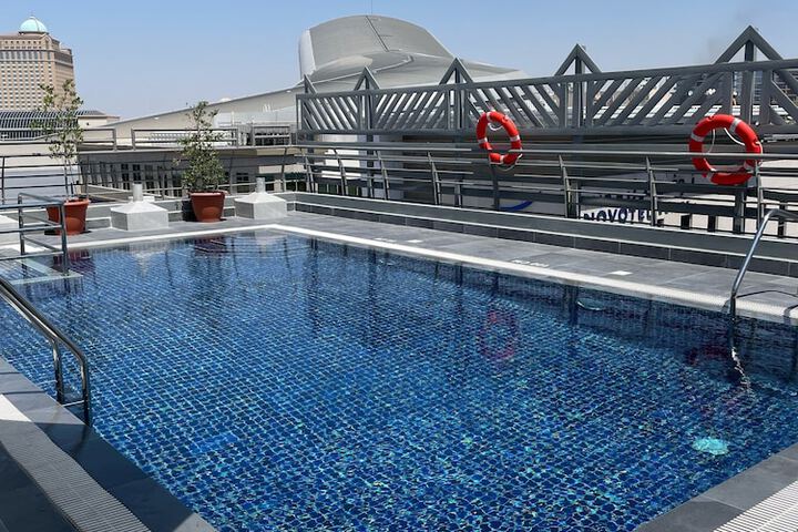 Pools & Facilities