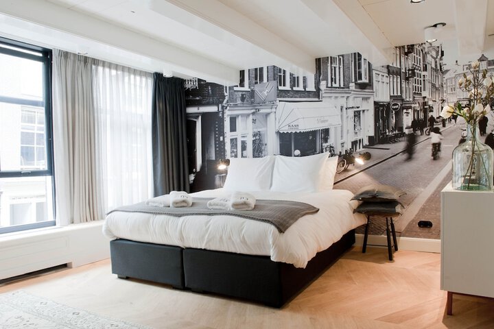 Room 4 of 56