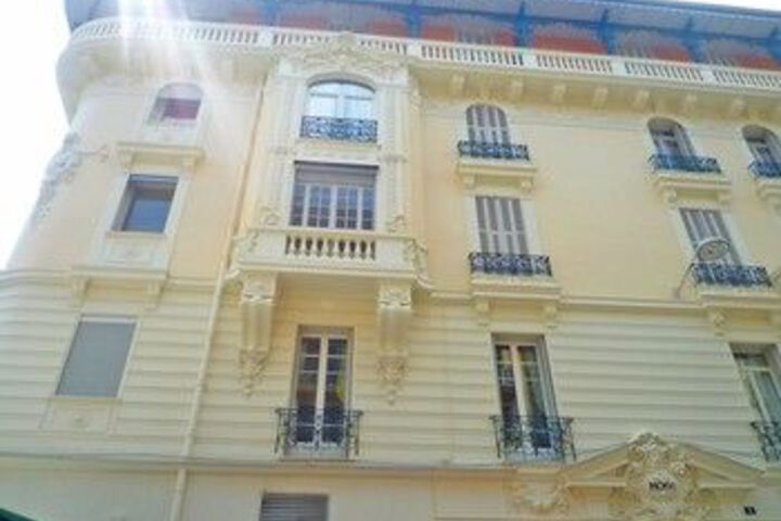 Hotel 7 of 12