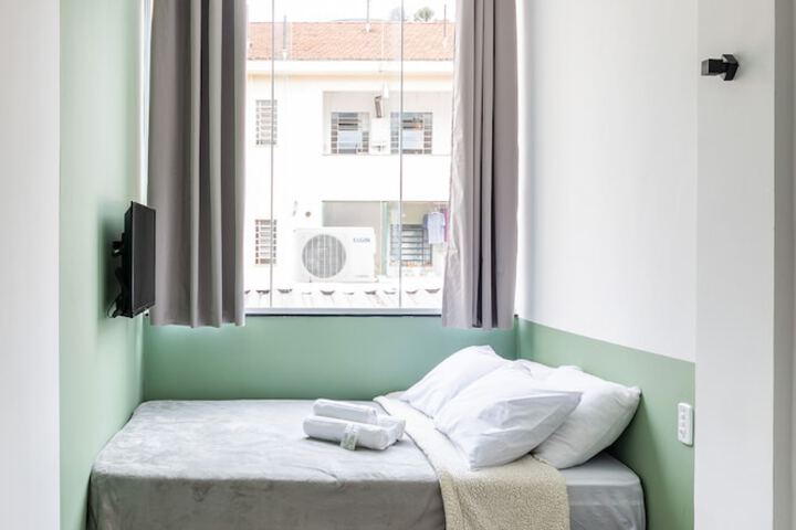 Room 29 of 64