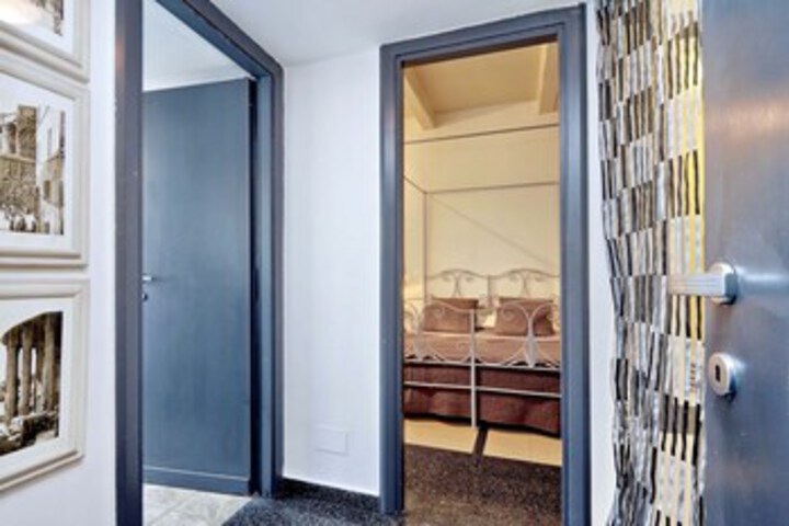 Room 46 of 60