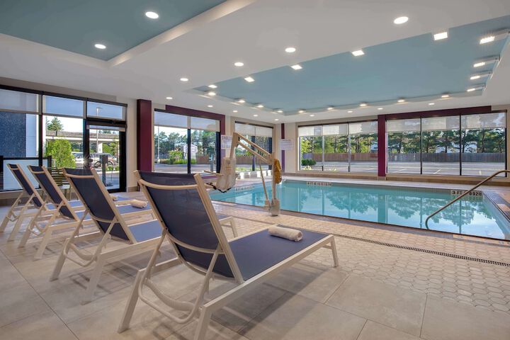 Hotel Pool