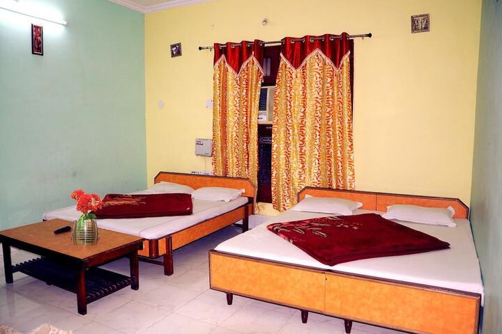Room 2 of 7
