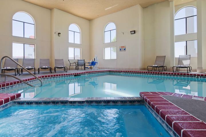 Pools & Facilities