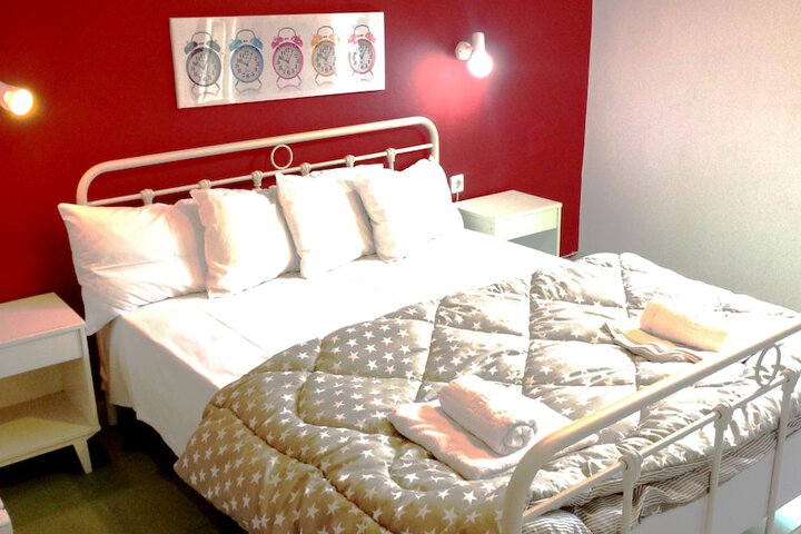 Room 3 of 72