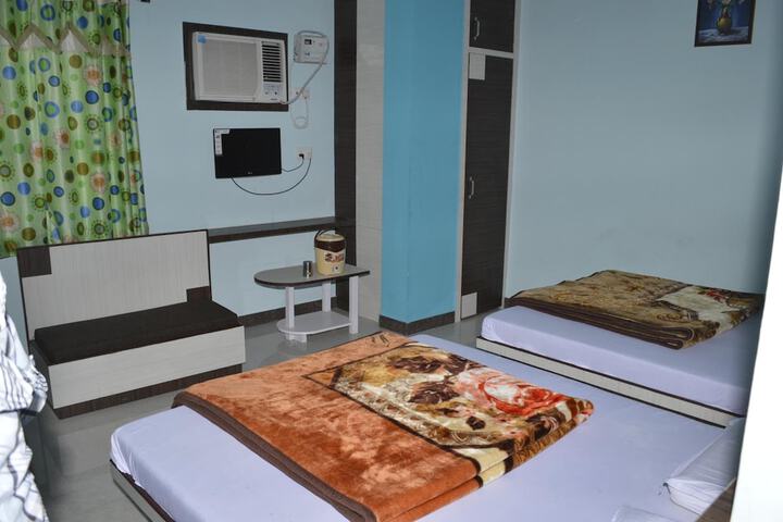 Room 8 of 45