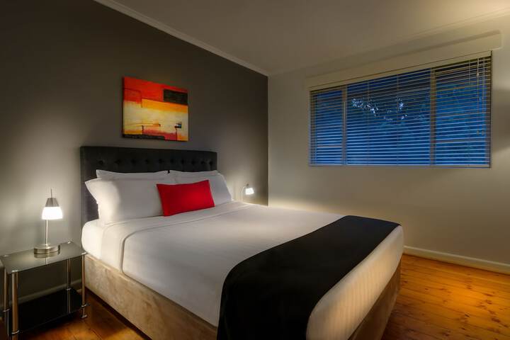 Room 6 of 22