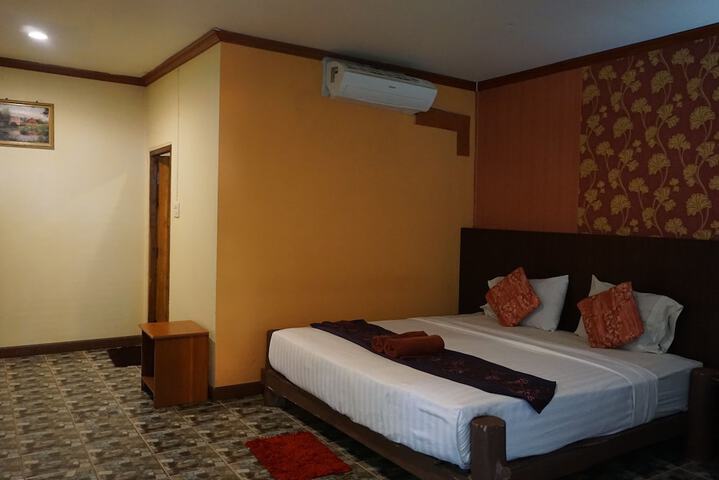 Room 50 of 56