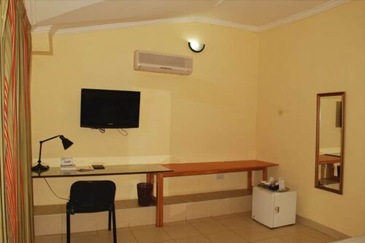 Room 41 of 59