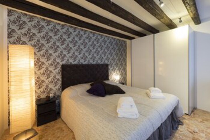 Room 15 of 20
