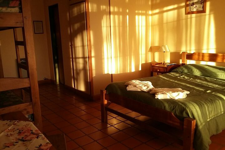 Room 4 of 6