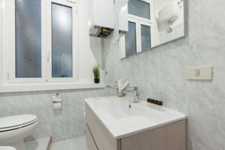 Room 4 of 26