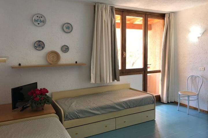 Room 9 of 32