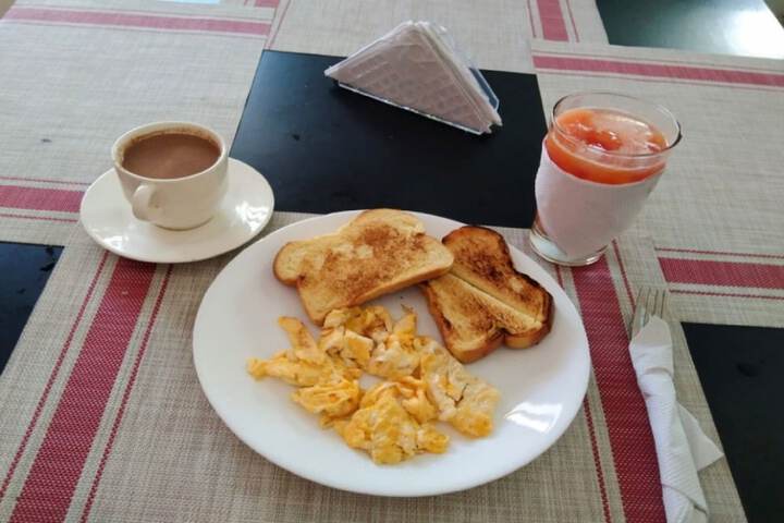 Breakfast/Coffee Service 9 of 11