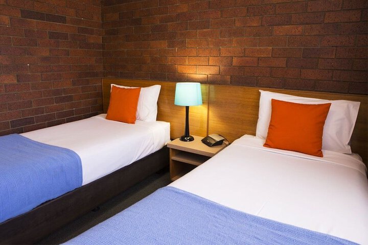Room 46 of 87