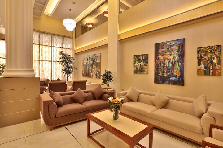 Guest Lobby
