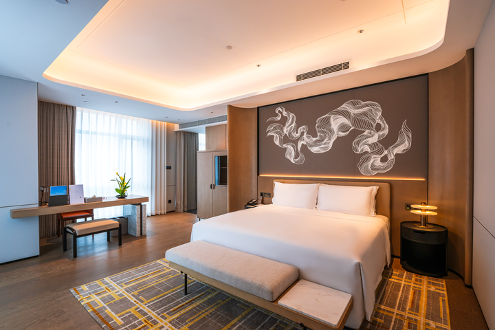 Room 33 of 94