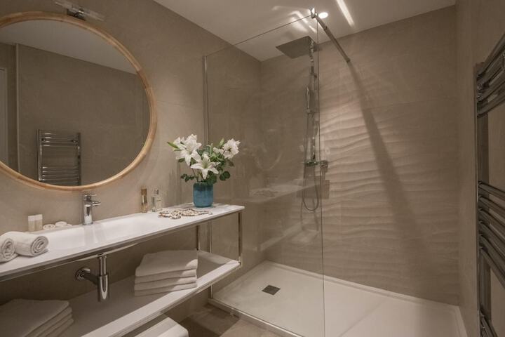 Bath Photo