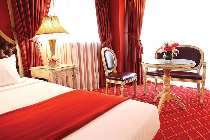 Room 8 of 46
