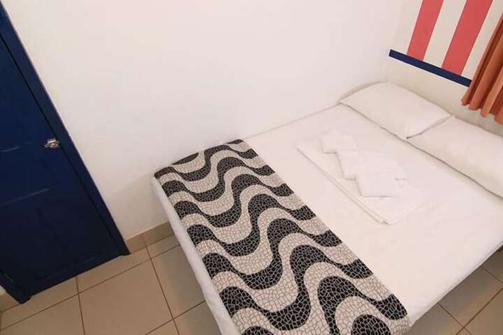 Room 3 of 44
