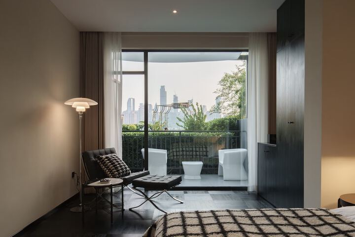 Room 18 of 45