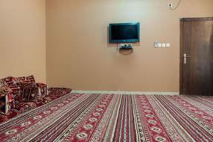 Room 32 of 38