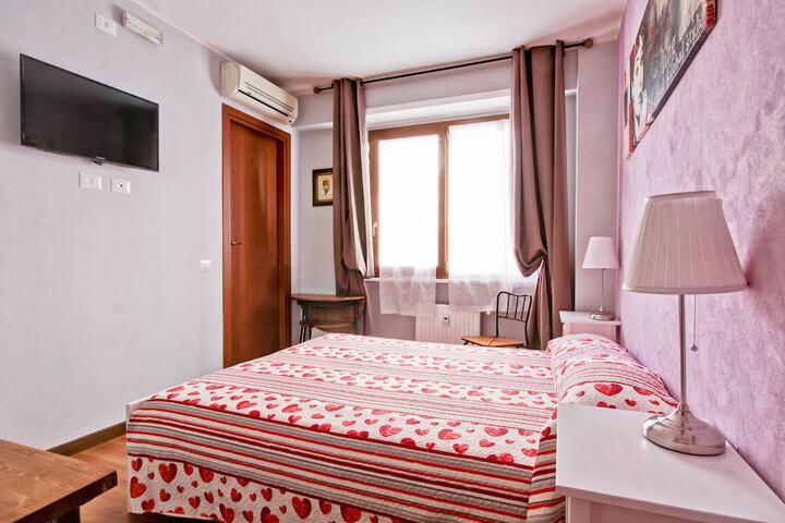 Room 15 of 51