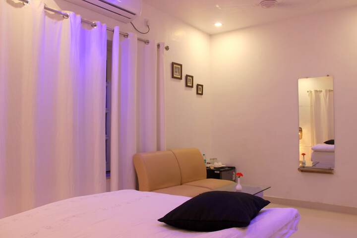 Room 50 of 72