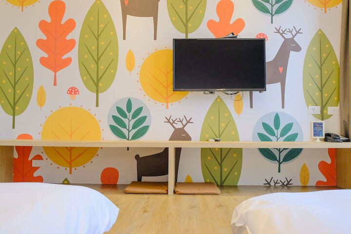 Room 19 of 29