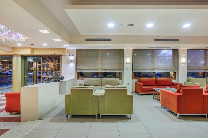 Guest Lobby