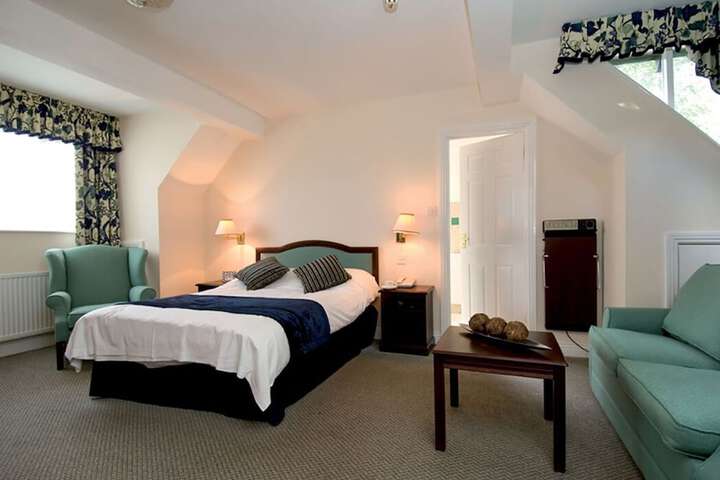Room 2 of 48