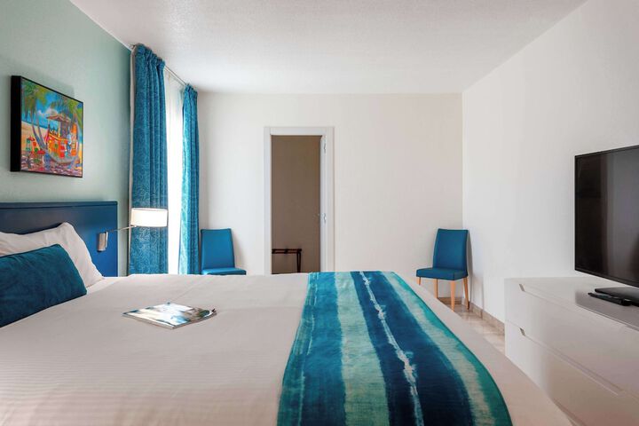 Room 27 of 112