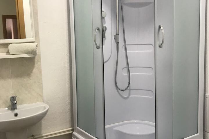 Room 8 of 29