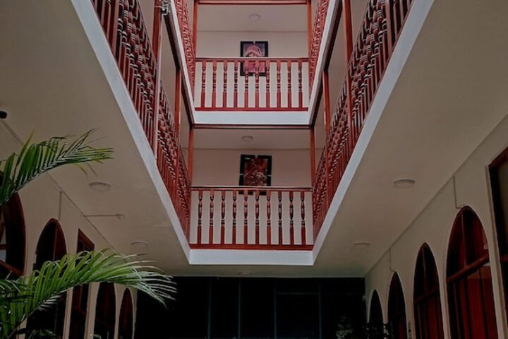 Room 23 of 33