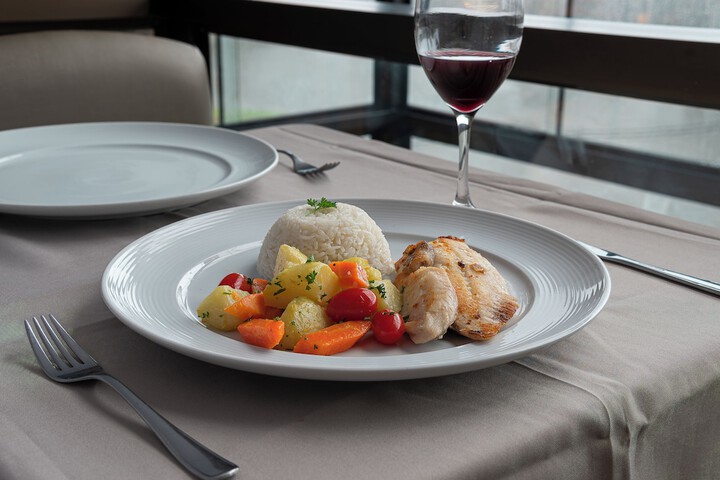 Dining 42 of 51