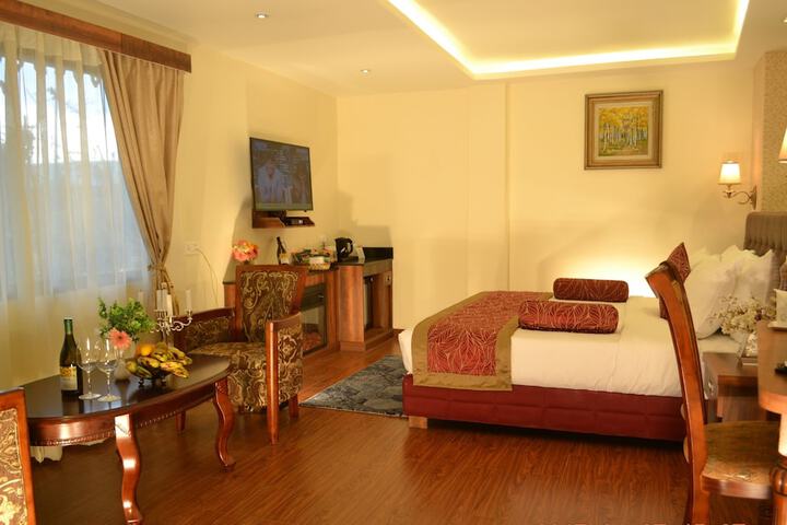 Room 4 of 11