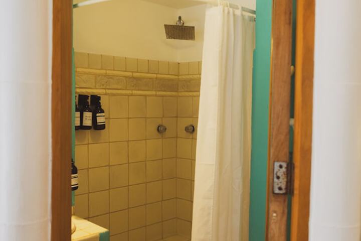 Room 92 of 103