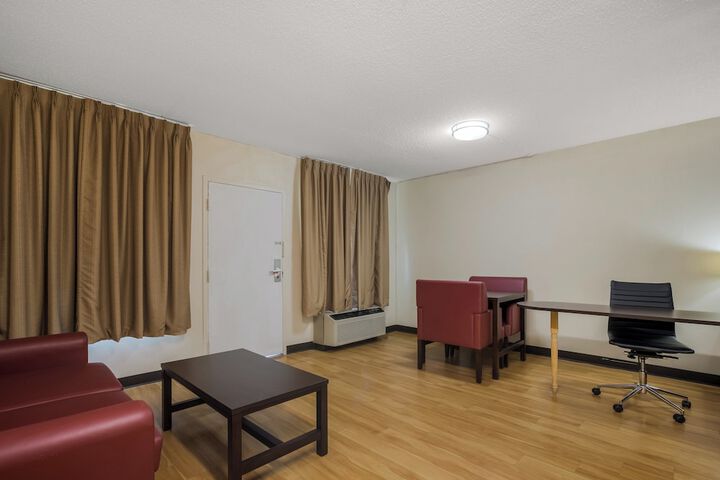 Room 10 of 41