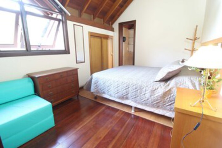 Room 12 of 14