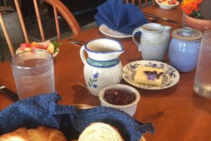 Breakfast/Coffee Service 8 of 150
