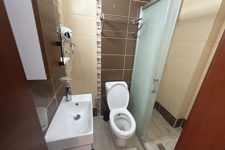 Room 156 of 171