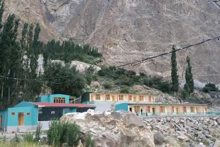 EDEN LAKE VIEW HOTEL