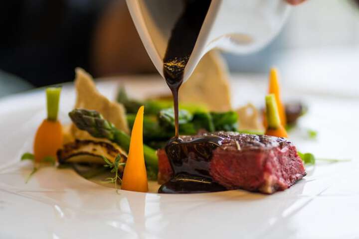 Dining 77 of 122