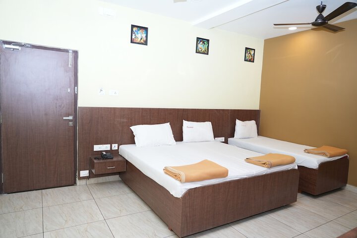 Room 15 of 21
