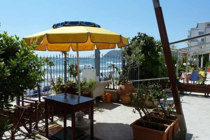 Terrace/Patio 46 of 47