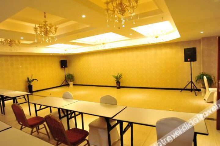 Hotel Interior 20 of 42