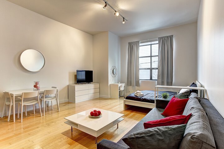 Epic Studio Dt Mtl Destinationlofts St. denis 312