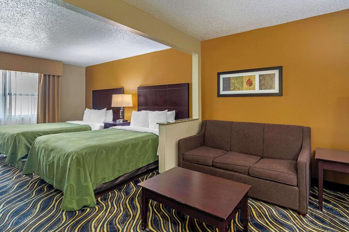 Suite 2 Queen Beds (5 of 26)