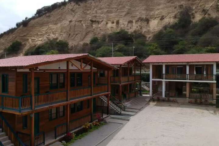 Hotel 44 of 52