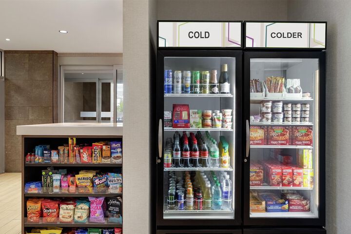 Snack bar